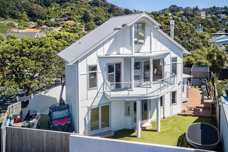 Photo of property in 75 Dundas Street, Seatoun, Wellington, 6022