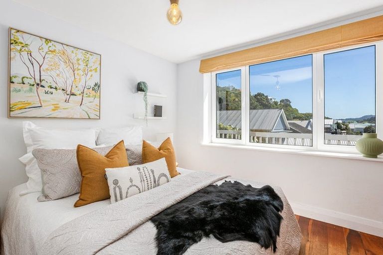 Photo of property in 112 Eden Street, Island Bay, Wellington, 6023