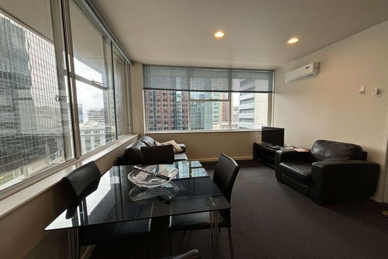 Photo of property in Terrace Tower Apartments, 4a/126 The Terrace, Wellington Central, Wellington, 6011