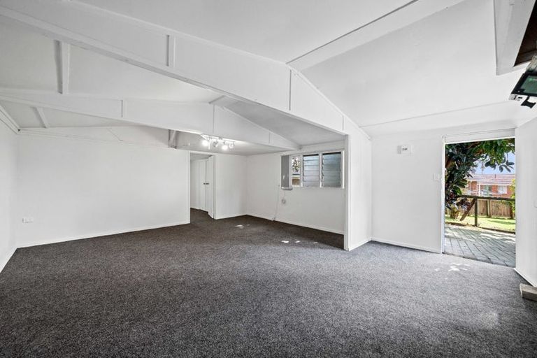 Photo of property in 20a Mckinstry Avenue, Mangere East, Auckland, 2024