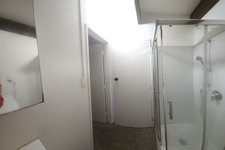 Photo of property in 129 Constable Street, Newtown, Wellington, 6021