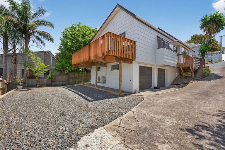 Photo of property in 2/31 Verran Road, Birkenhead, Auckland, 0626