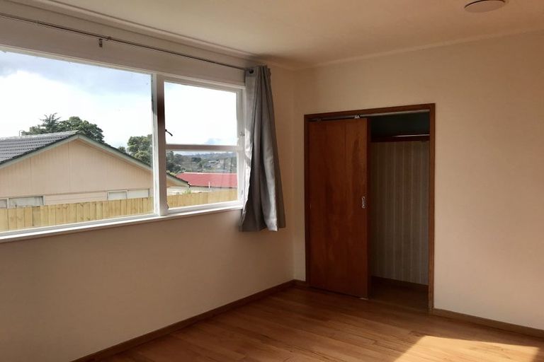 Photo of property in 54 Forest Hill Road, Henderson, Auckland, 0612