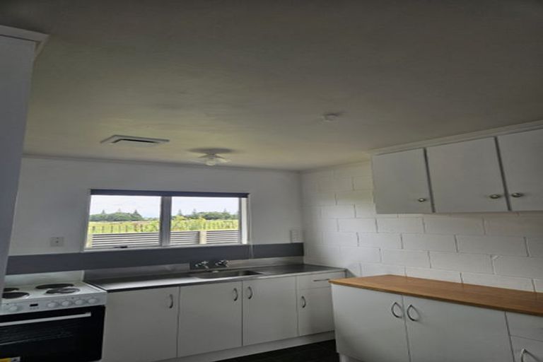 Photo of property in 3/10 Aubrey Street, Waitara, 4320