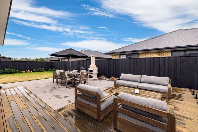 Photo of property in 7 Picadilly Avenue, Casebrook, Christchurch, 8051