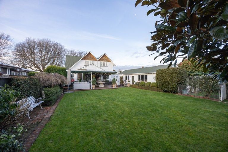 Photo of property in 244 Victoria Avenue, Hokowhitu, Palmerston North, 4410