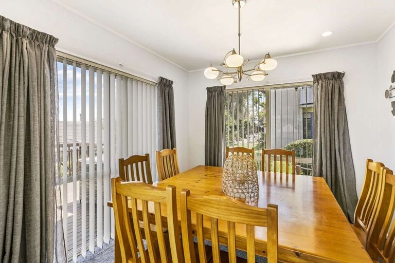 Photo of property in 37 Serene Place, Gulf Harbour, Whangaparaoa, 0930