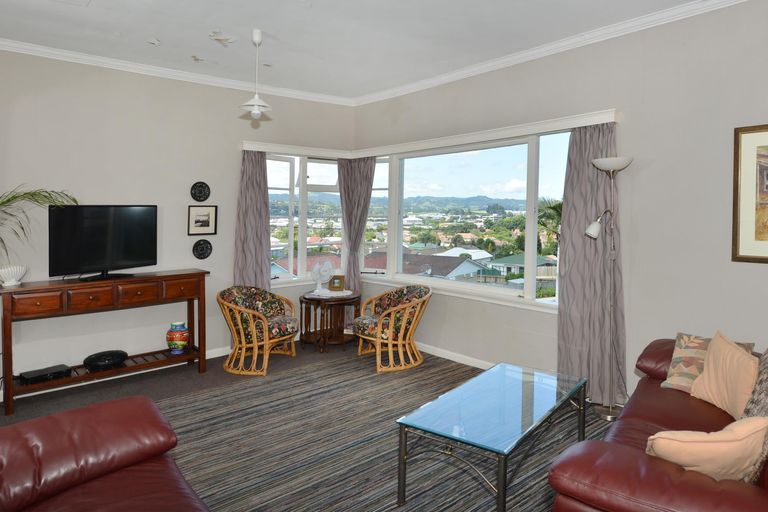 Photo of property in 43 Kauika Road West, Avenues, Whangarei, 0110