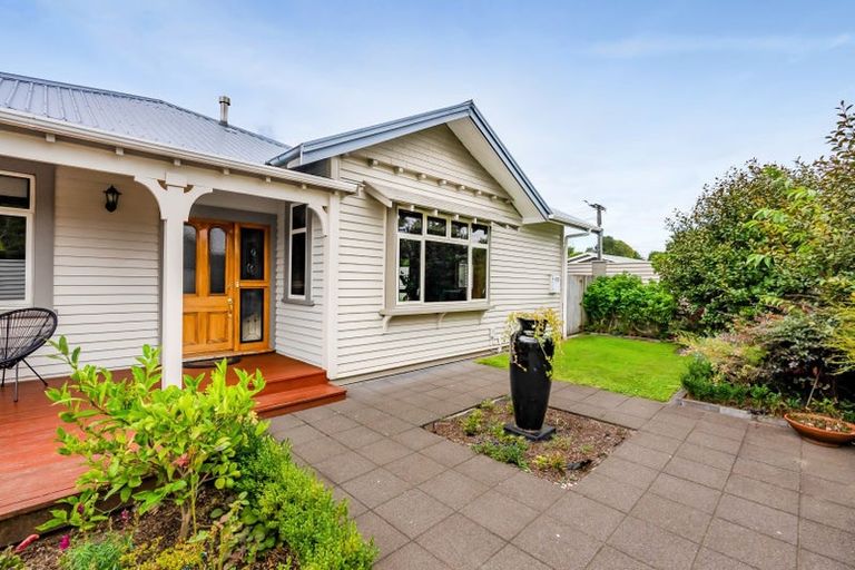 Photo of property in 117 Carrington Street, Lower Vogeltown, New Plymouth, 4310