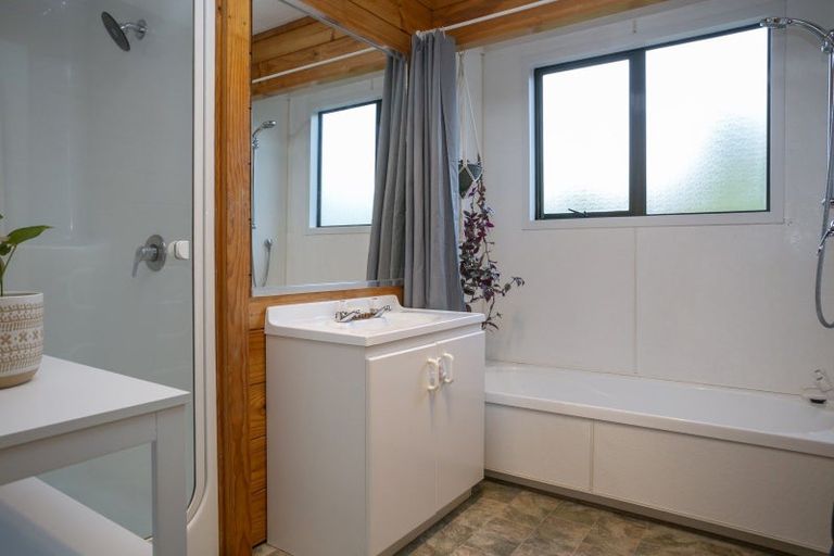 Photo of property in 21 Hindmarsh Drive, Rangatira Park, Taupo, 3330