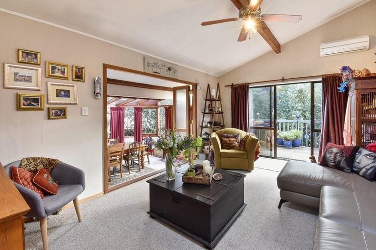 Photo of property in 32 Lorelei Place, Opaheke, Papakura, 2113