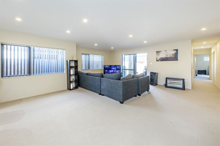 Photo of property in 30 Pate Crescent, Favona, Auckland, 2024