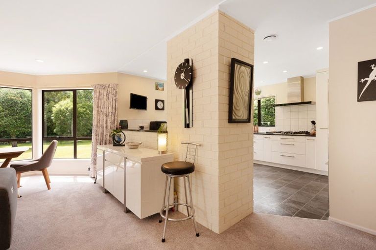 Photo of property in 383a Te Moana Road, Waikanae, 5036