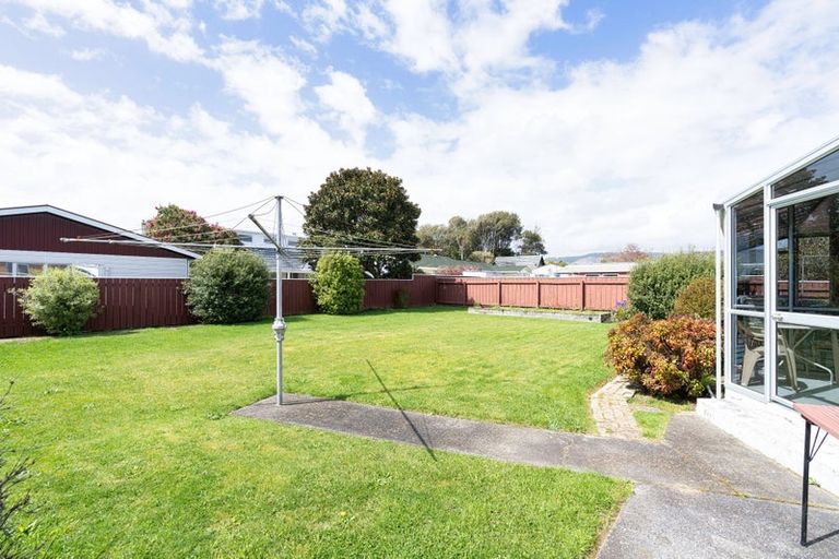 Photo of property in 25 Marlborough Street, Levin, 5510
