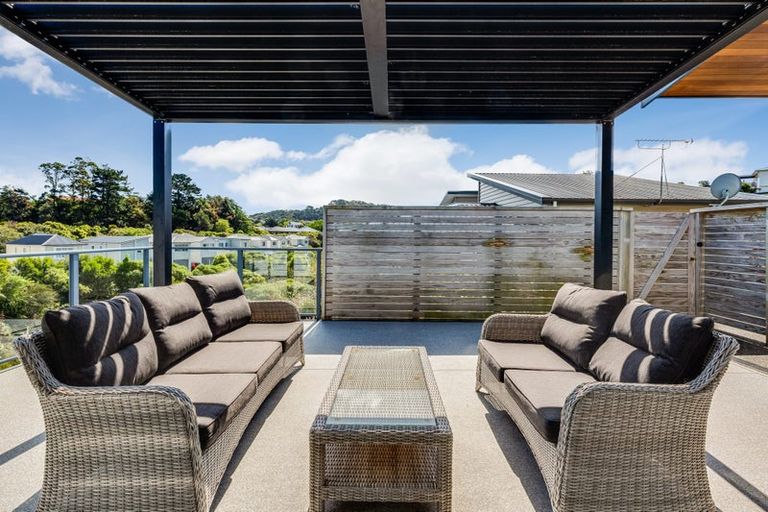 Photo of property in 27 Flotilla Place, Whitby, Porirua, 5024