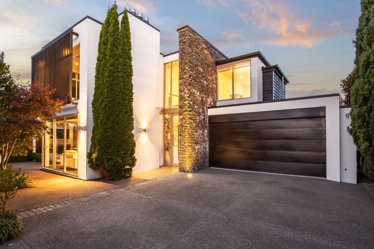 Photo of property in 54 Office Road, Merivale, Christchurch, 8014