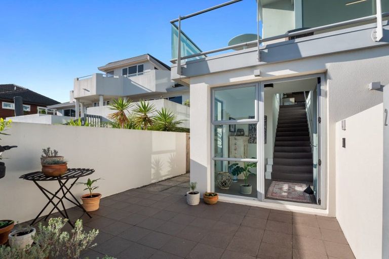 Photo of property in 1/25a Victoria Road, Mount Maunganui, 3116