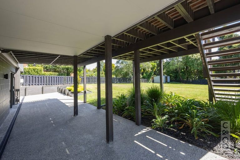 Photo of property in 19 Maude Street, Riverhead, 0820