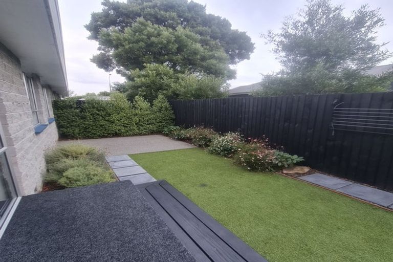 Photo of property in 2/11 Rutherford Street, Woolston, Christchurch, 8023