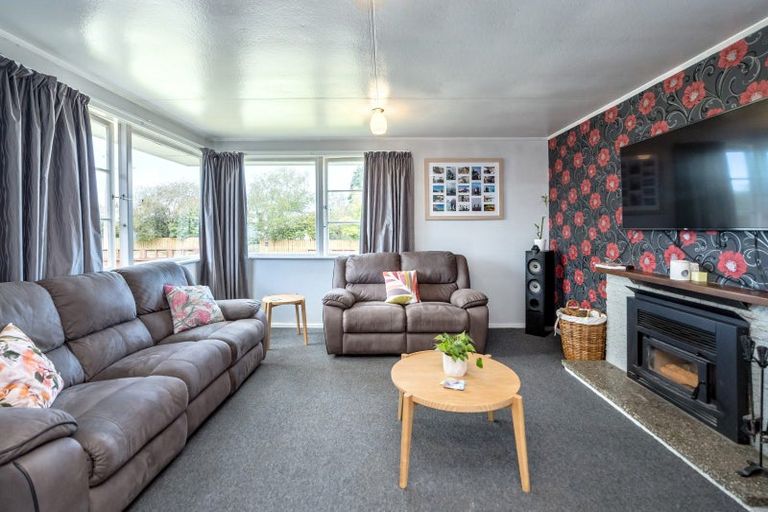 Photo of property in 11 Madden Place, Solway, Masterton, 5810