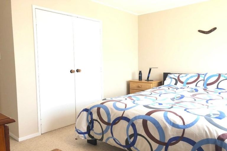 Photo of property in 1/6 Penion Drive, Flat Bush, Auckland, 2023