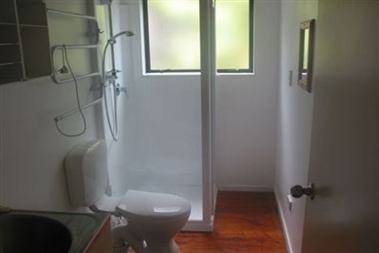 Photo of property in 90 Braemar Road, Castor Bay, Auckland, 0620