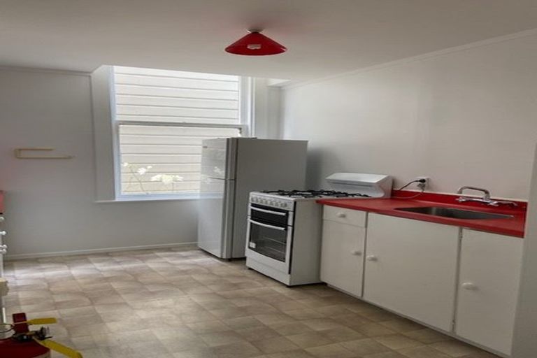 Photo of property in 6 Burnell Avenue, Thorndon, Wellington, 6011