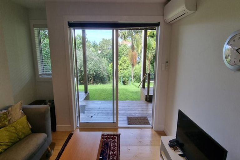 Photo of property in 56 Codrington Crescent, Mission Bay, Auckland, 1071