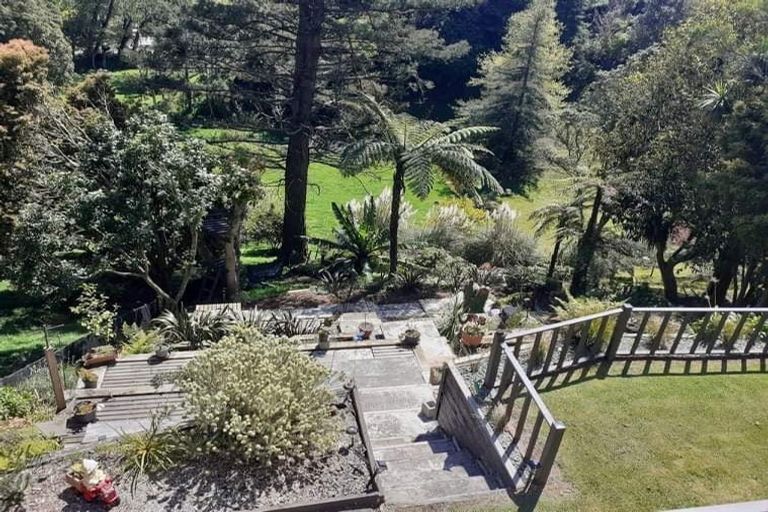 Photo of property in 8 Pararewa Drive, Whalers Gate, New Plymouth, 4310