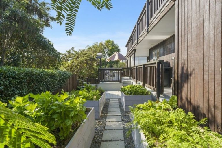 Photo of property in 5 Pendeen Place, Camborne, Porirua, 5026