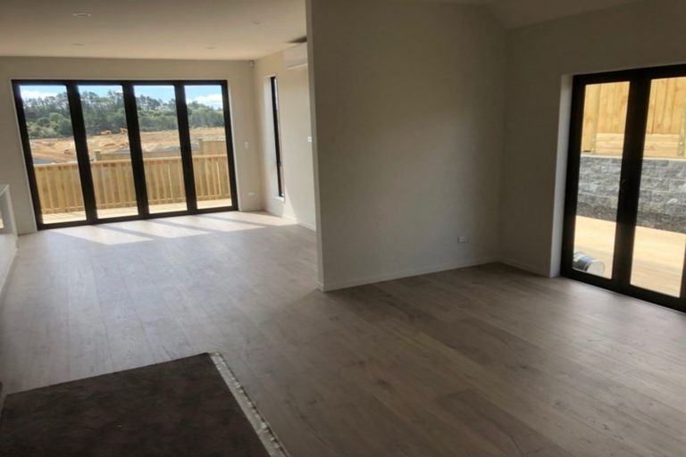 Photo of property in 243 West Hoe Heights, Orewa, 0931