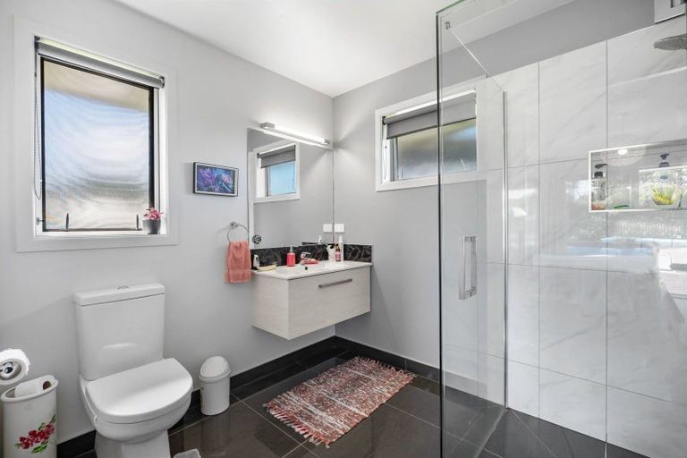 Photo of property in 6 Summerfield Way, Parahaki, Whangarei, 0112