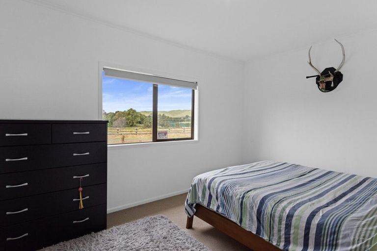 Photo of property in 92 Ohinepanea Road, Pukehina, Te Puke, 3186