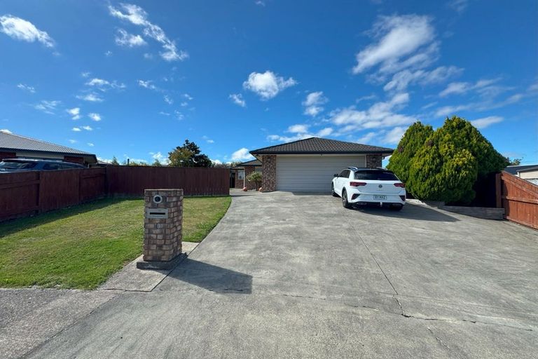 Photo of property in 10 Almond Grove, Feilding, 4702
