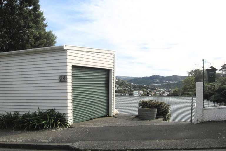 Photo of property in 24 Versailles Street, Karori, Wellington, 6012