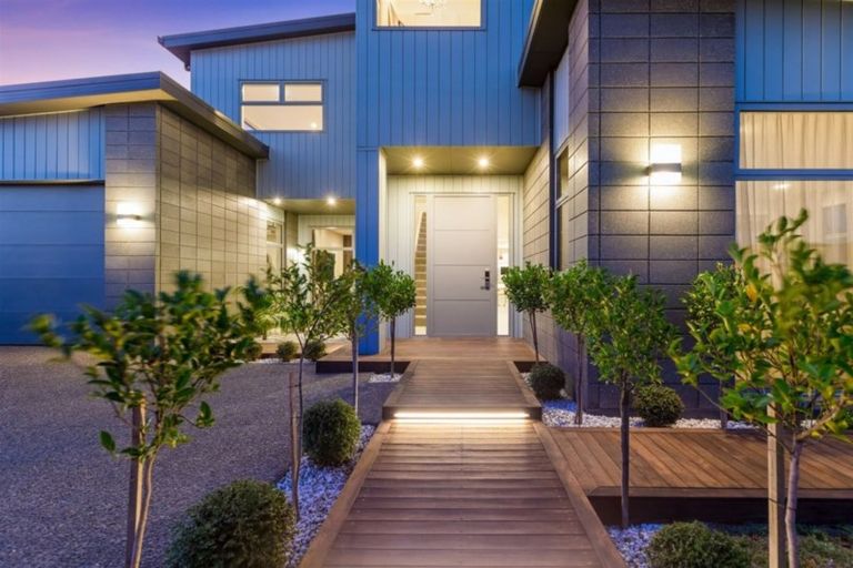 Photo of property in 64 Sandhurst Drive, Papamoa Beach, Papamoa, 3118