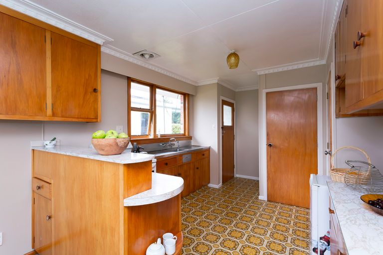 Photo of property in 19 Brough Street, Palmerston, 9430