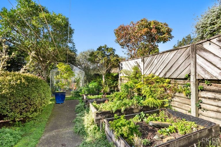 Photo of property in 5 Seymour Grove, Kingsley Heights, Upper Hutt, 5018