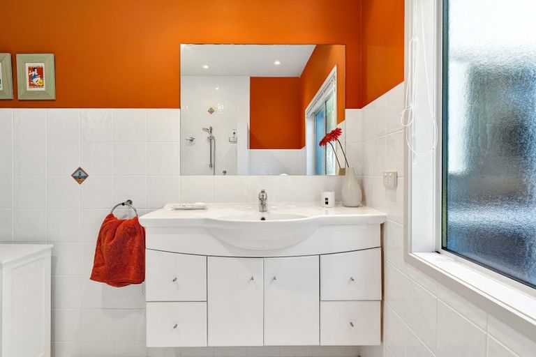 Photo of property in 181a Heta Road, Highlands Park, New Plymouth, 4312