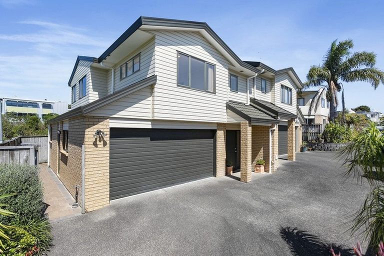 Photo of property in 70 Palmgreen Court, Stanmore Bay, Whangaparaoa, 0932