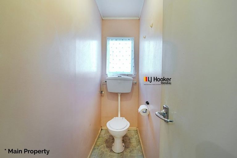 Photo of property in 18 Dungarvon Place, Clendon Park, Auckland, 2103