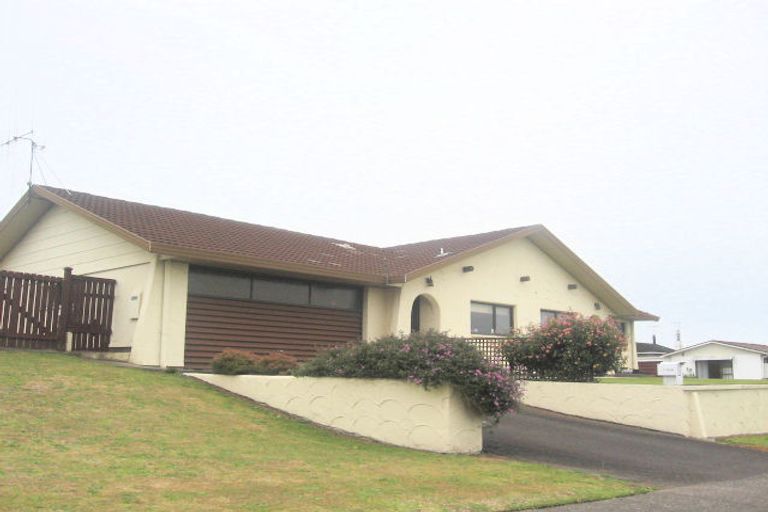 Photo of property in 60 Fairview Place, Te Puke, 3119