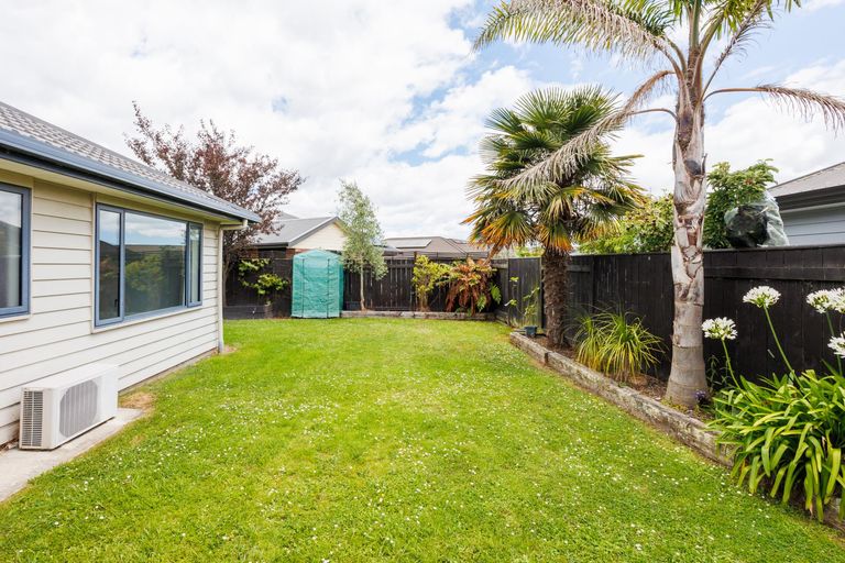 Photo of property in 9 Angelina Way, Kelvin Grove, Palmerston North, 4414