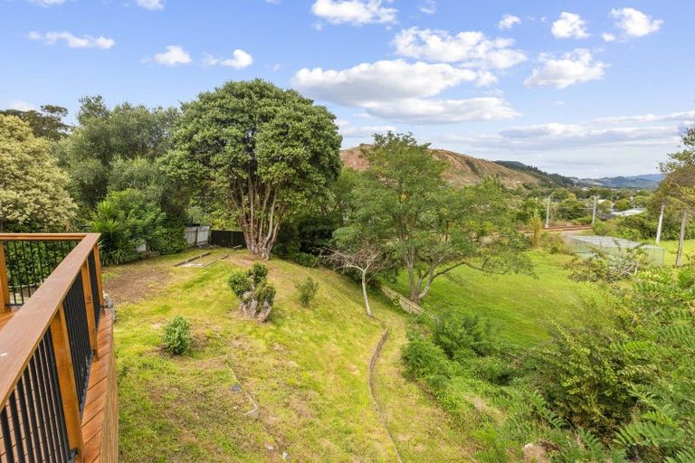 Photo of property in 56 Aorangi Road, Paraparaumu, 5032