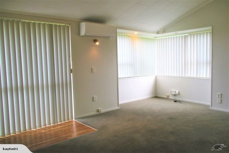 Photo of property in 1/119 Spinella Drive, Bayview, Auckland, 0629