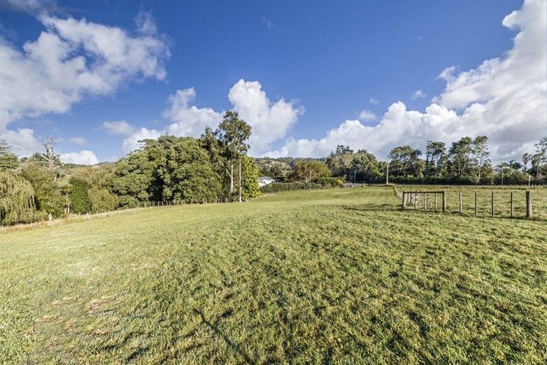 Photo of property in 750 Kaipara Coast Highway, Kaukapakapa, 0871