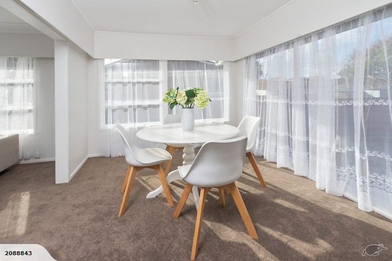 Photo of property in 26 Walworth Avenue, Pakuranga Heights, Auckland, 2010