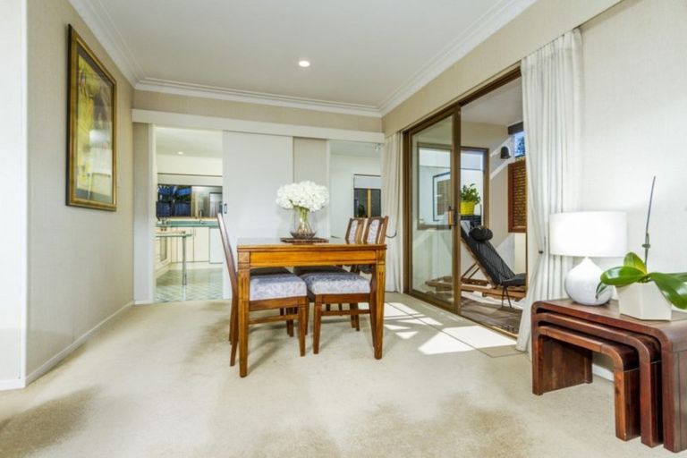 Photo of property in 1/88 Hebron Road, Waiake, Auckland, 0630