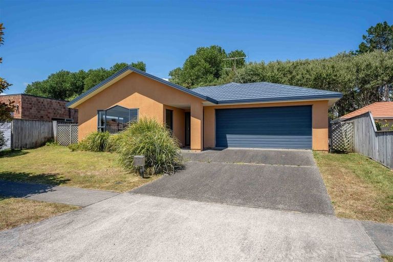 Photo of property in 104 Weggery Drive, Waikanae Beach, Waikanae, 5036