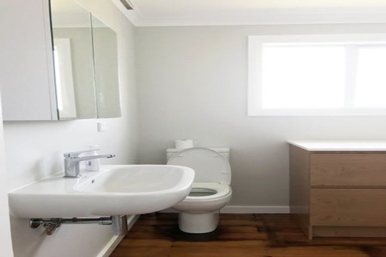 Photo of property in 51 High Street, Island Bay, Wellington, 6023